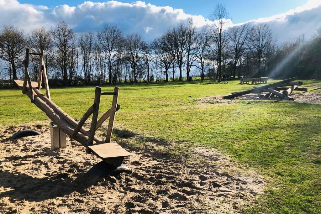 Vakantiebungalow In Bosrijke Omgeving Luttenberg Villa Exteriör bild