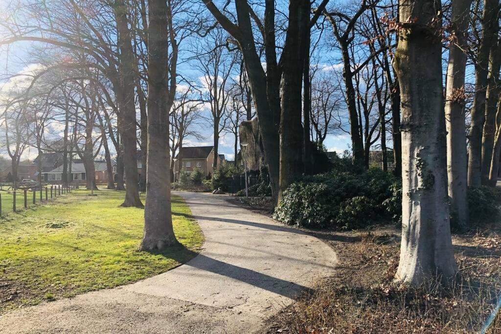 Vakantiebungalow In Bosrijke Omgeving Luttenberg Villa Exteriör bild